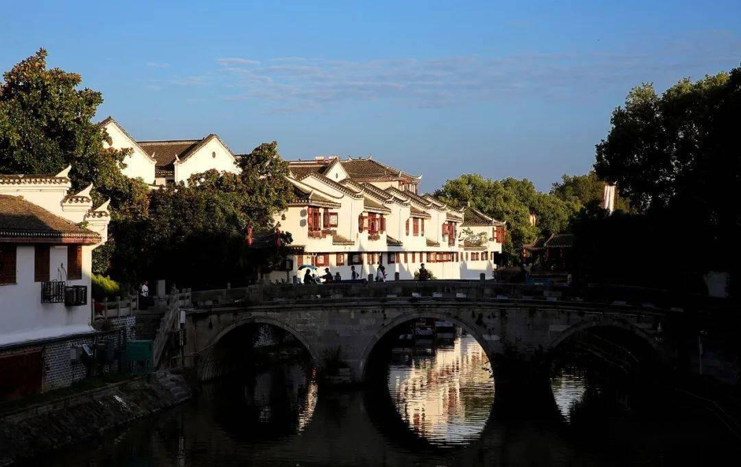 泡温泉、游泳,真的会感染HPV病毒吗?